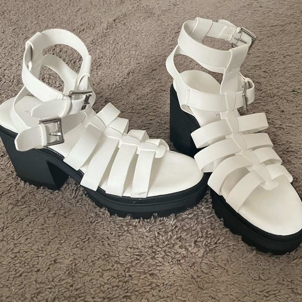 Altar’d State/Arula // White Chunky Sandals